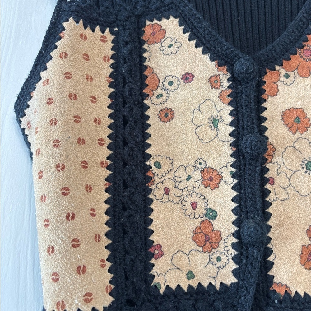 Vintage 70s Tarri Boho Leather Floral Crochet Knit Vest Hippie Folk Festival M - Picture 4 of 12